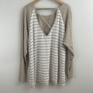 TART REVERSIBLE WHITE AND TAN LONG SLEEVE STRIPE V-NECK BACK SIZE 3X BRAND NEW